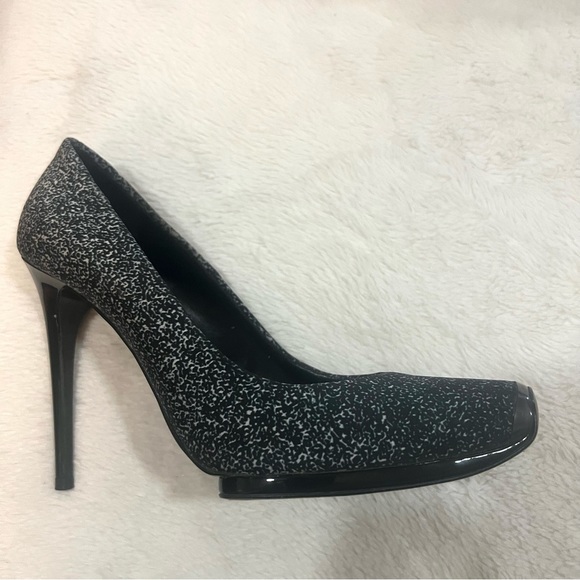 STELLA MCCARTNEY PUMPS/ HEELS SIZE 38.5 NAVY/BLACK PRINTED PUMPS - Picture 12 of 16